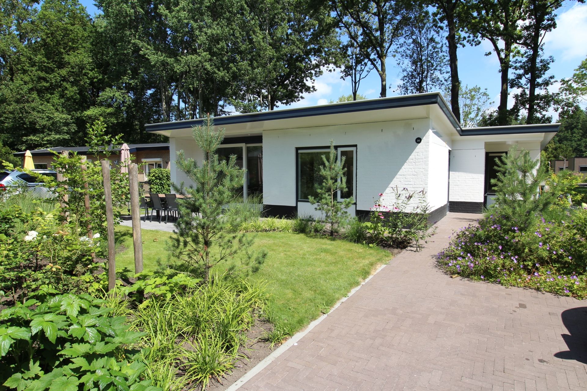 3-bedroom freehold villa in Lage Mierde — photo 1 of 5