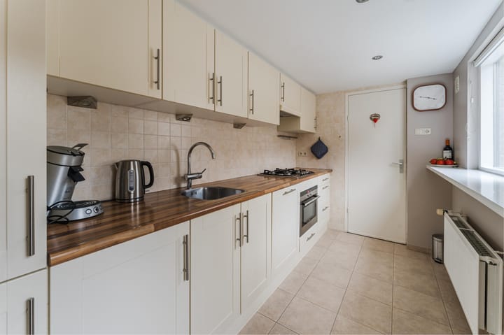 Foto 9 van Bijdorpstraat 6