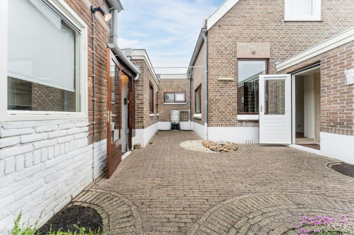 Foto 35 van Bijdorpstraat 6