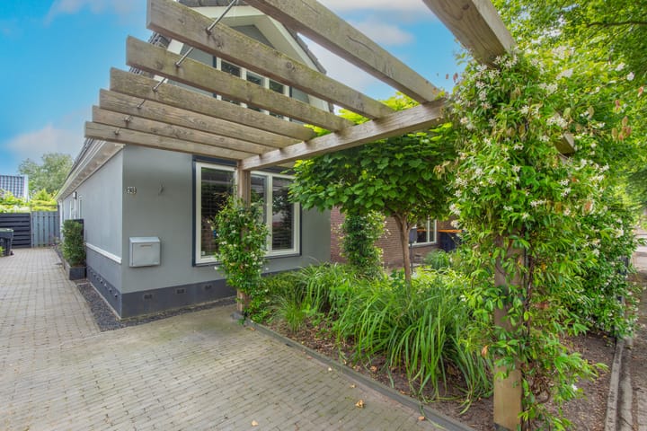 Foto 6 van Spoorstraat 98