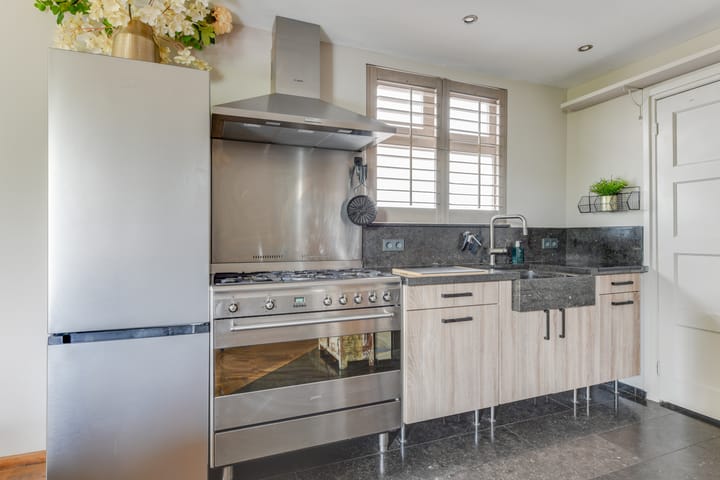 Foto 15 van Spoorstraat 98