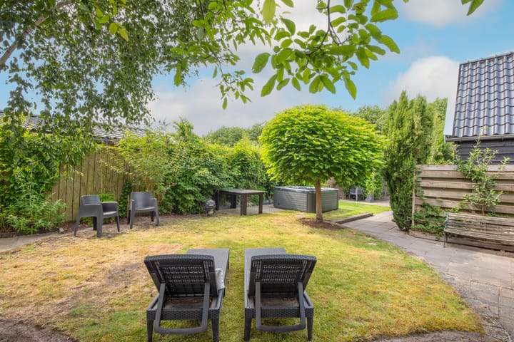 Foto 37 van Spoorstraat 98