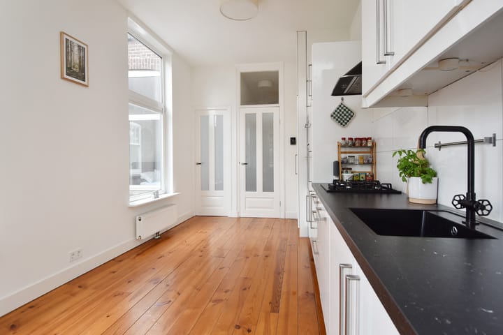 Foto 15 van Anton de Haenstraat 70