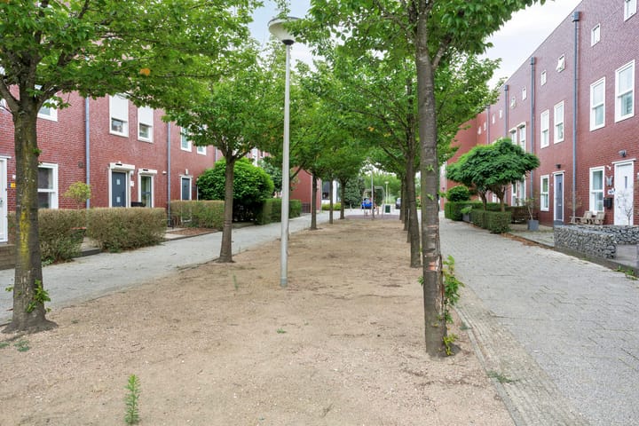 Foto 32 van J. Kluitstraat 16