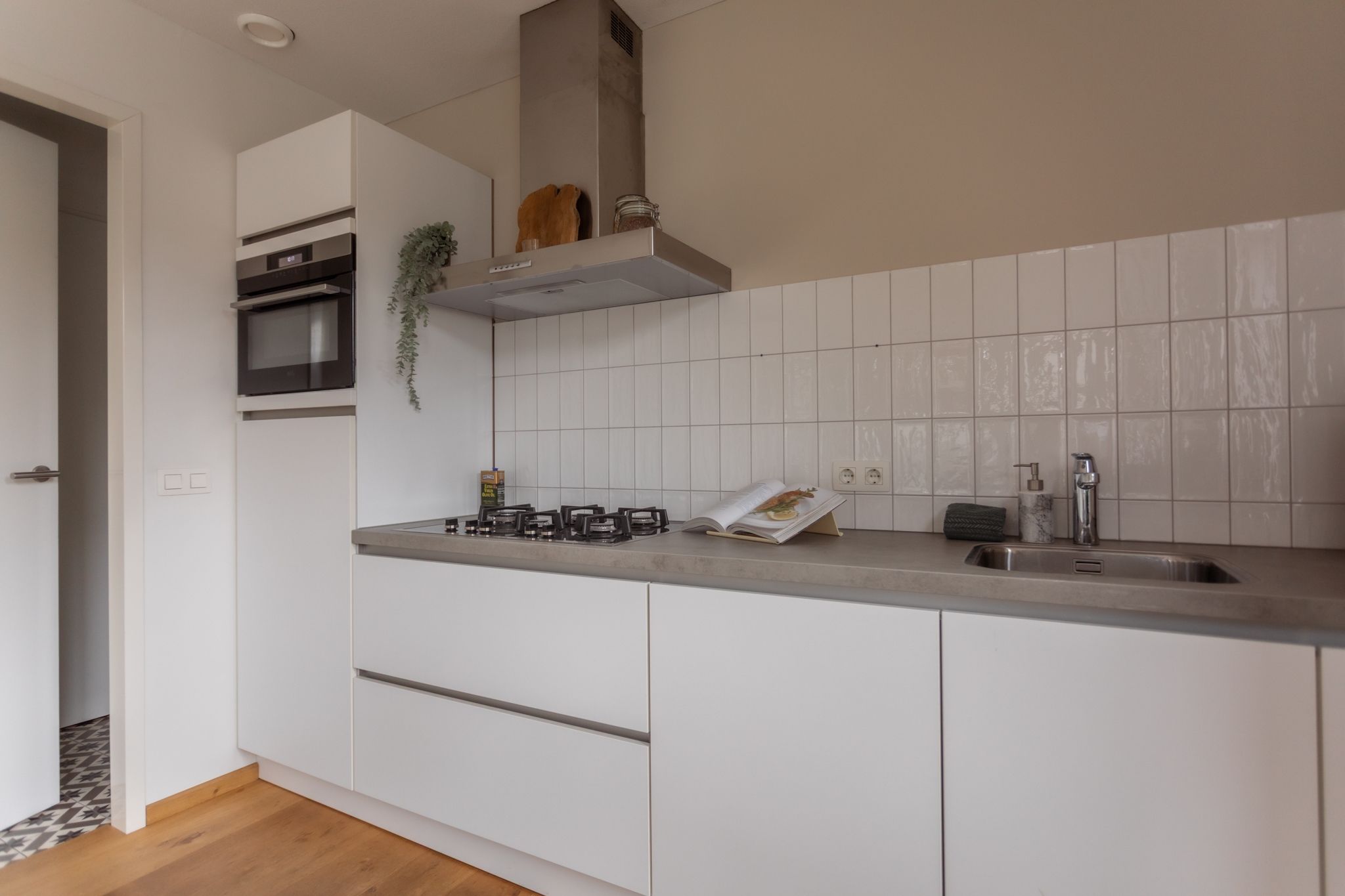 Photo 6 of Hinthamereinde 60-B