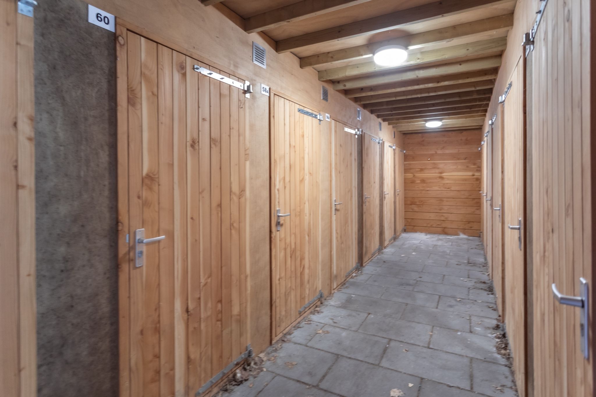 Photo 24 of Hinthamereinde 60-B