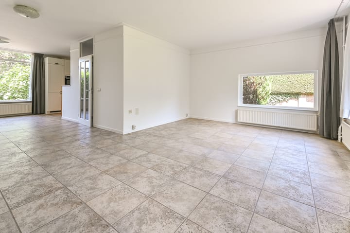 Photo 9 of Oosterduinweg 211