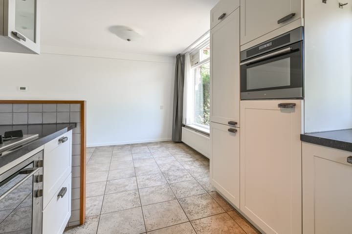 Photo 13 of Oosterduinweg 211