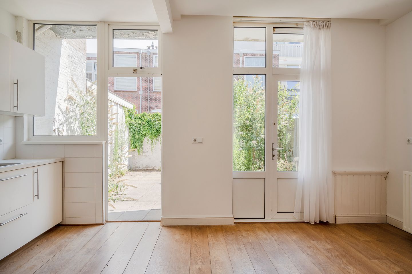 Foto 14 van Van Brederodestraat 19