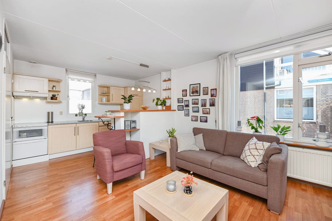 Photo 2 of Prins Clausplein 1