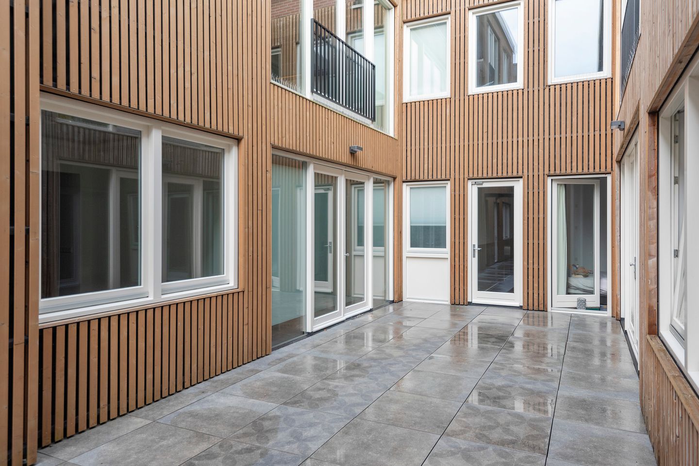 Foto 29 van Vinkenstraat 64-M