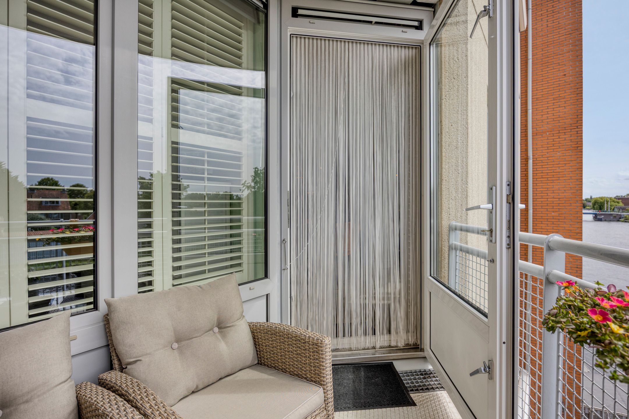 Photo 30 of Alexander Dubcekplaats 16