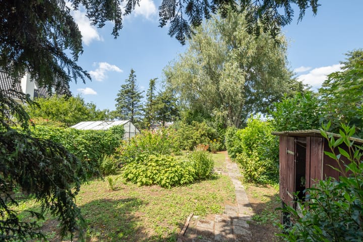 Photo 2 of Middenmolendijk 197