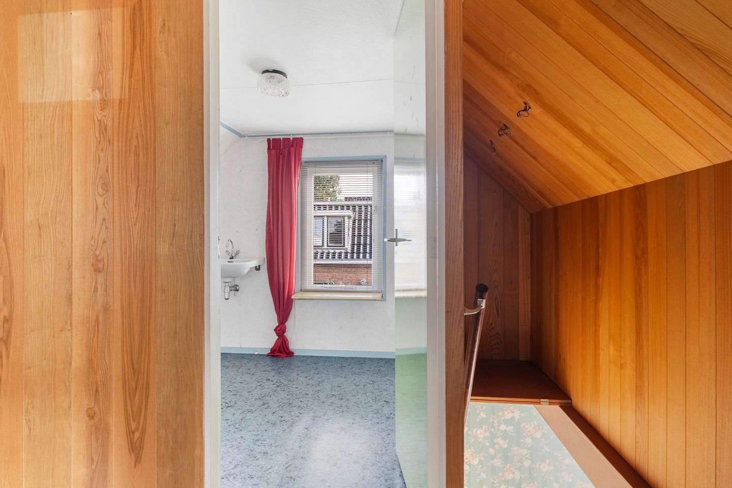 Photo 34 of Lytsedyk 49