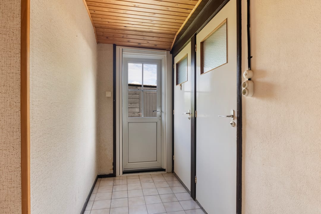 Photo 46 of Lytsedyk 49