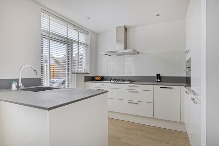 Photo 3 of Dr W Dreesstraat 21