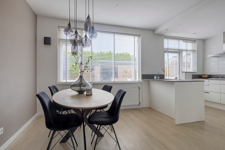 Photo 2 of Dr W Dreesstraat 21