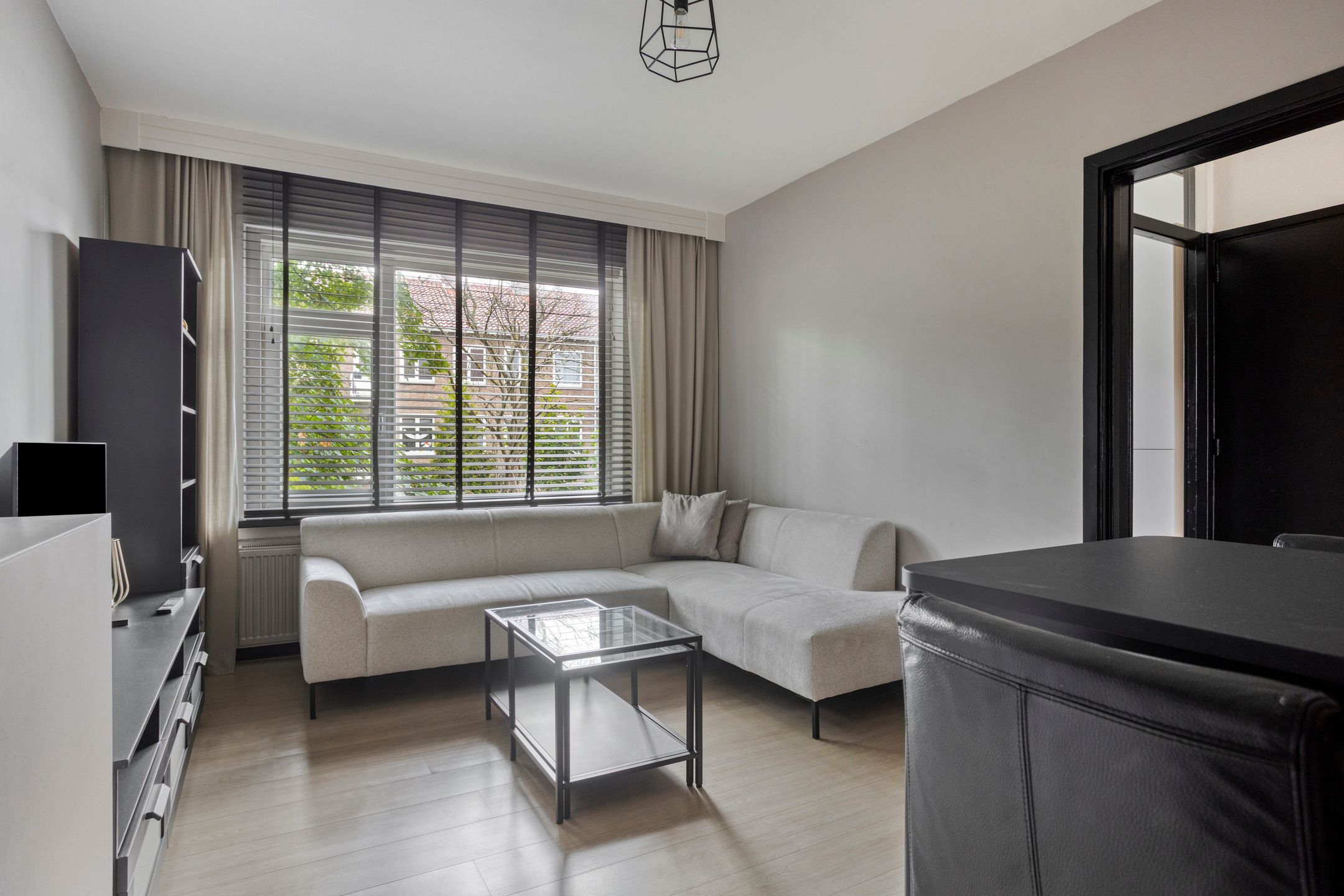 Madeliefstraat 33-B, 33, B, Rotterdam, 3083TC, Zuid-Holland, Nederland 33 