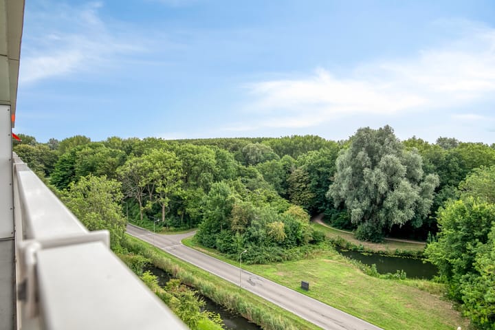 Foto 4 van Kloosplantsoen 721