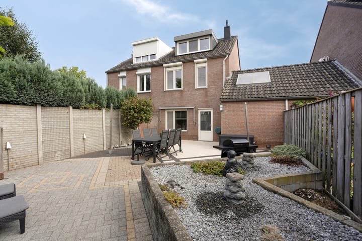 Foto 35 van Mathijs Roosenstraat 10