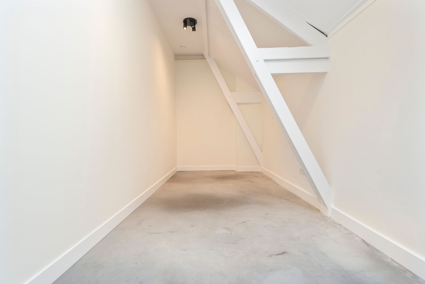 Photo 20 of Amsterdamsevaart 20-C