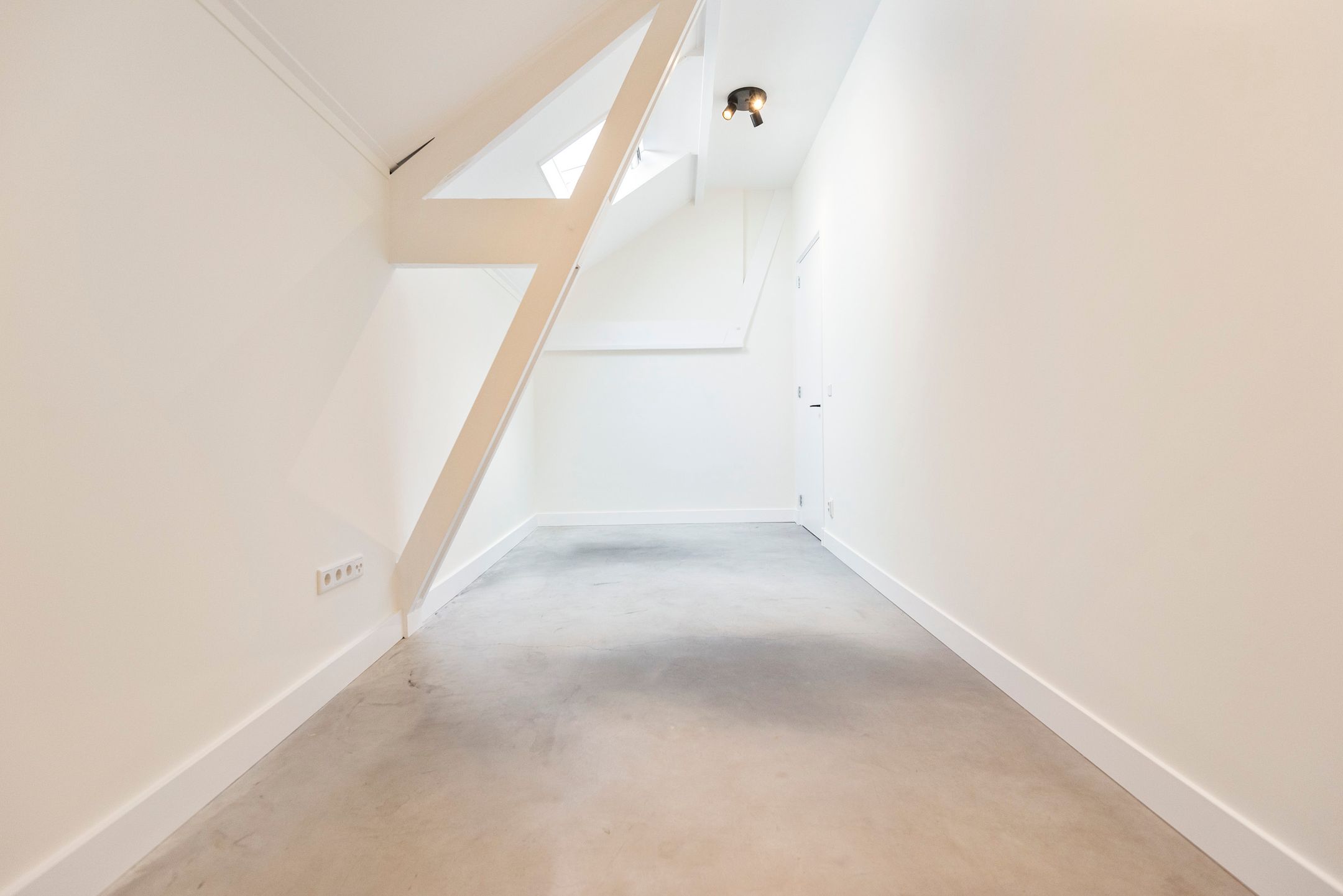 Photo 21 of Amsterdamsevaart 20-C