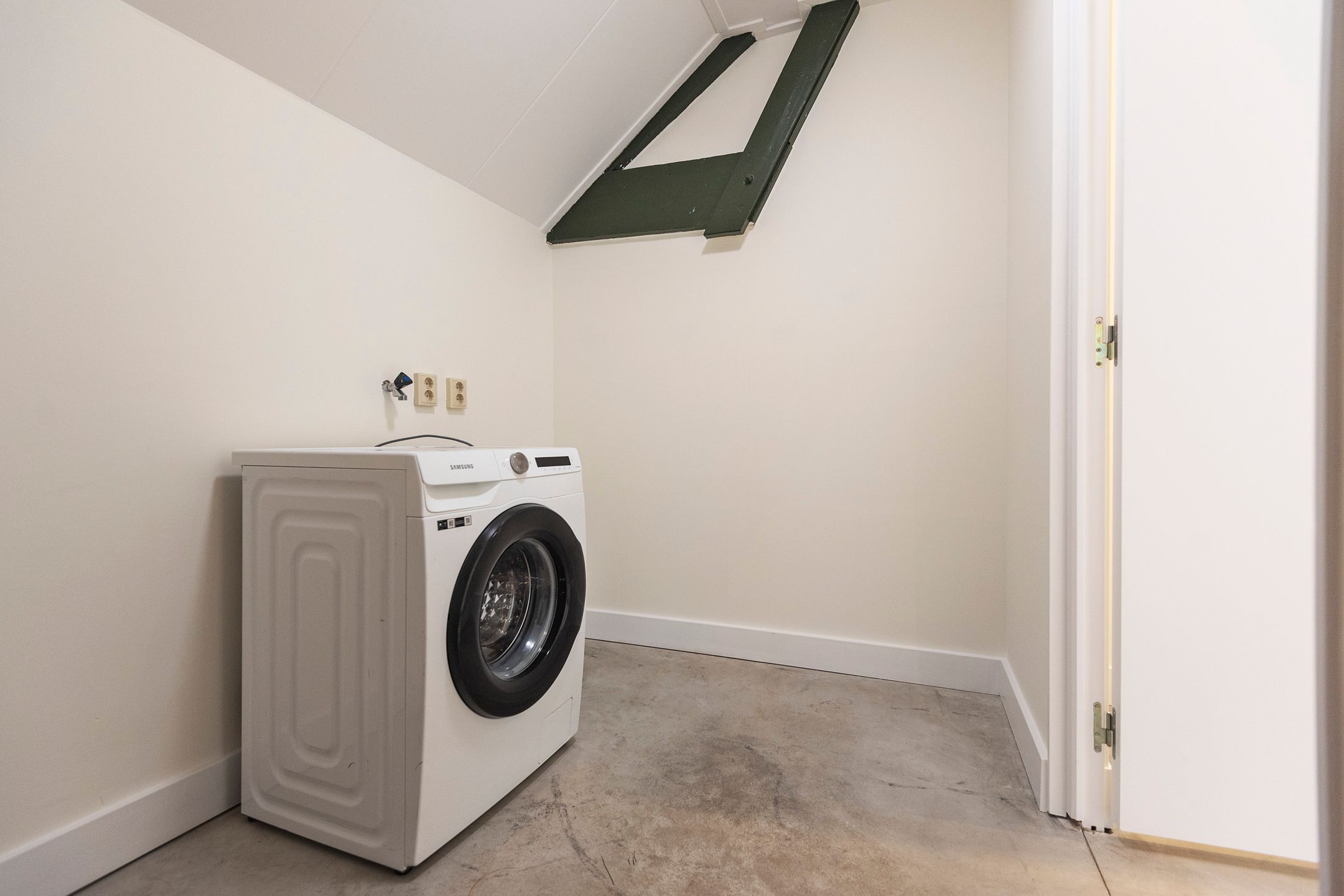 Photo 24 of Amsterdamsevaart 20-C