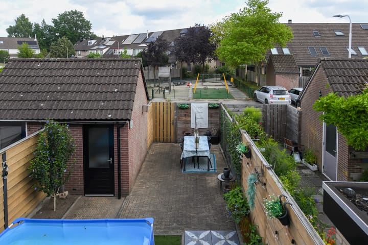 Photo 8 of Mondriaanstraat 3