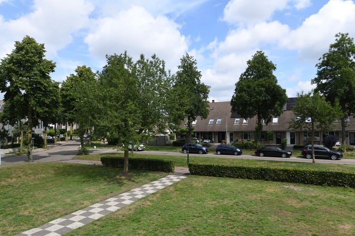 Photo 9 of Mondriaanstraat 3