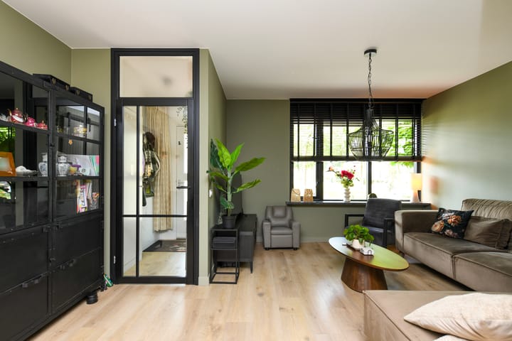 Photo 12 of Mondriaanstraat 3