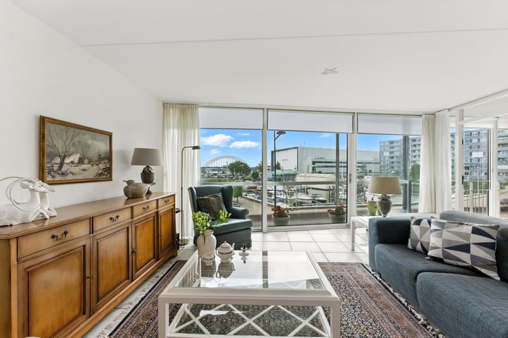 Foto 4 van Raadhuisplein 17