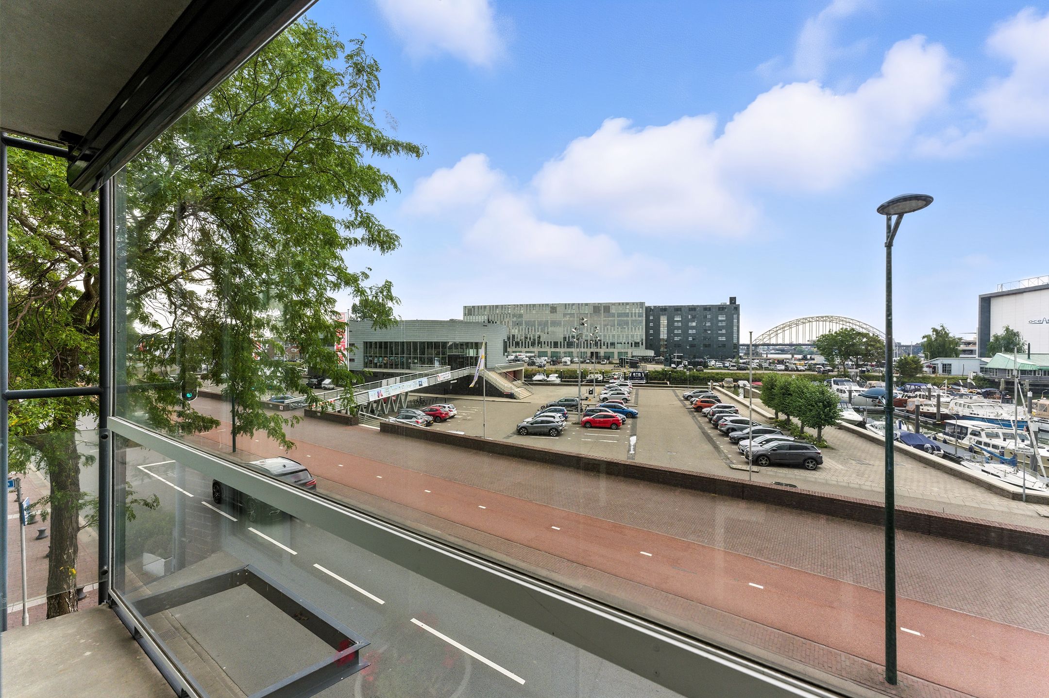 Foto 12 van Raadhuisplein 17