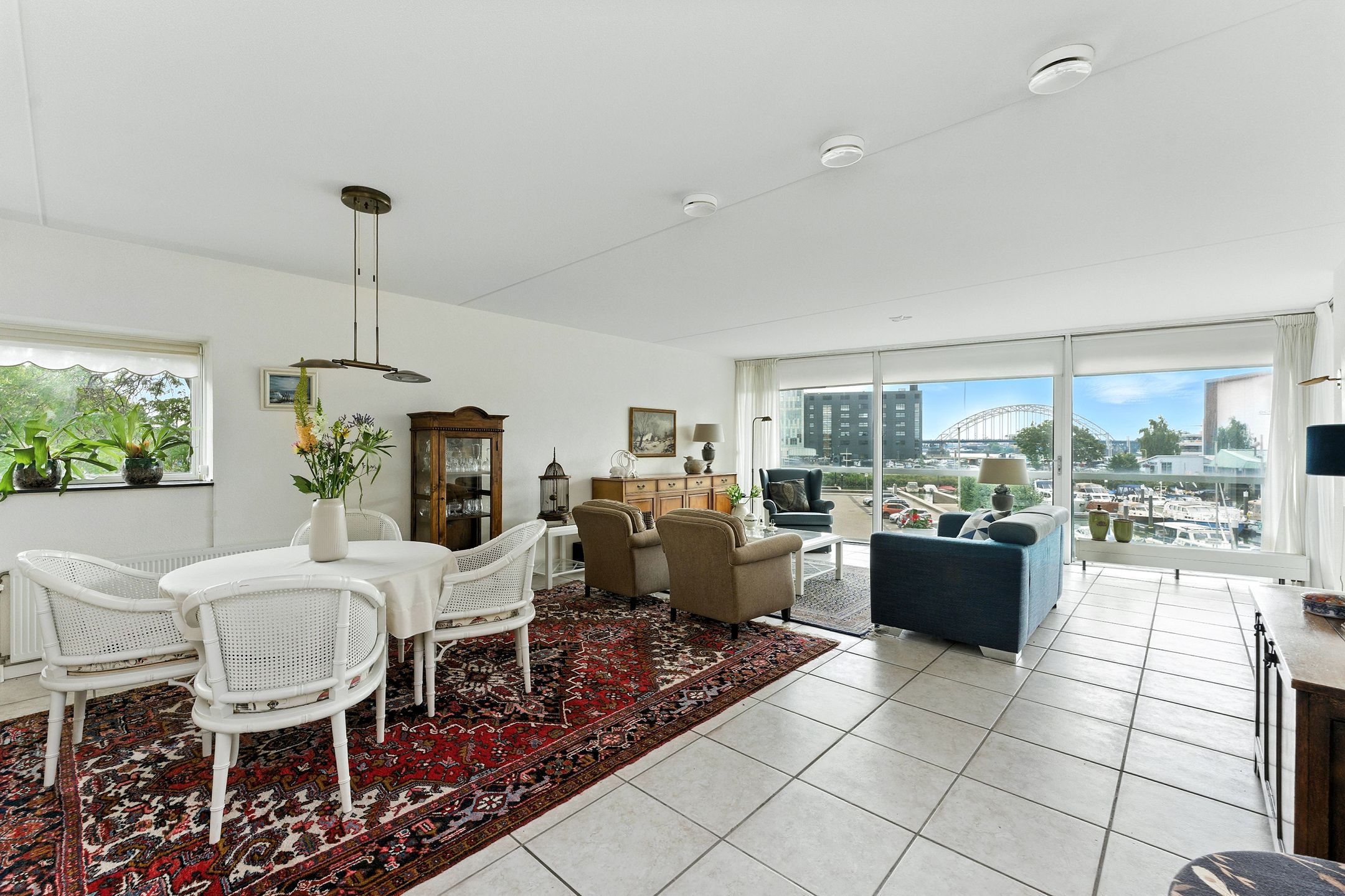 Foto 18 van Raadhuisplein 17