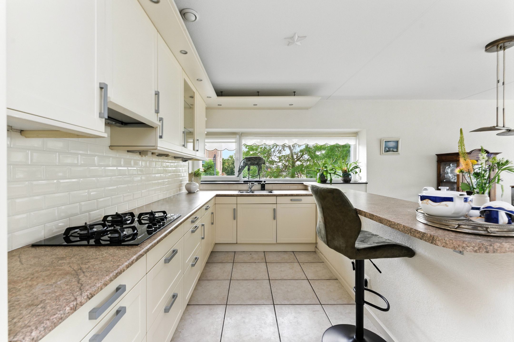 Foto 21 van Raadhuisplein 17