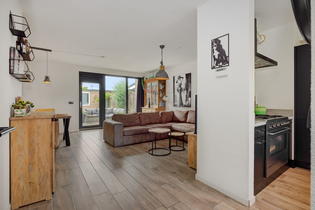 Foto 13 van Tarbotstraat 8