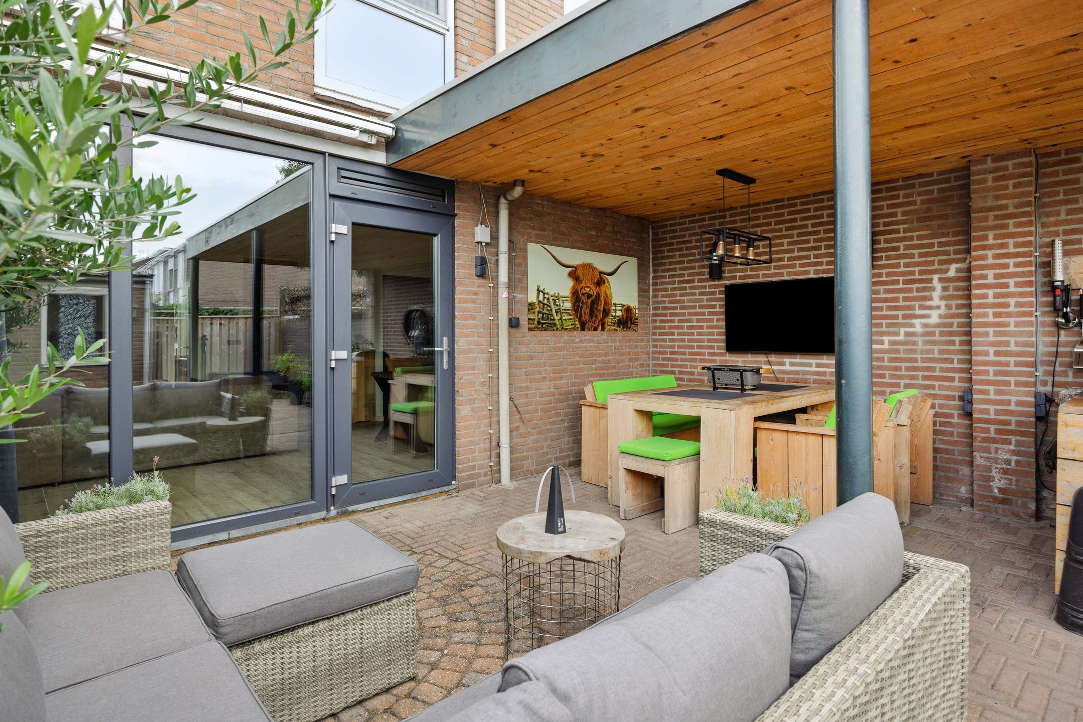 Foto 36 van Tarbotstraat 8