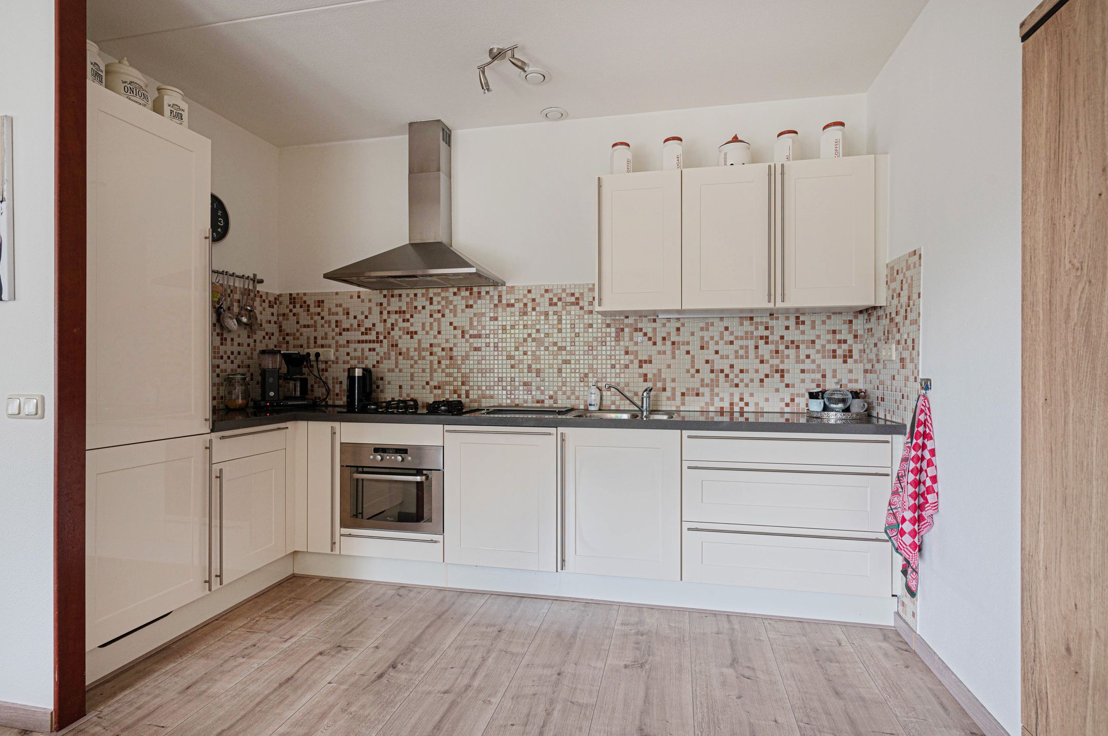 Foto 18 van Linnaeusplein 48