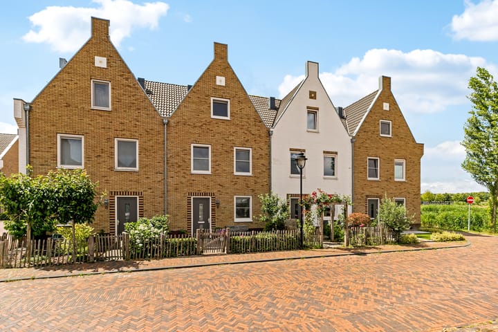 Foto 1 van Jean Perrinstraat 15