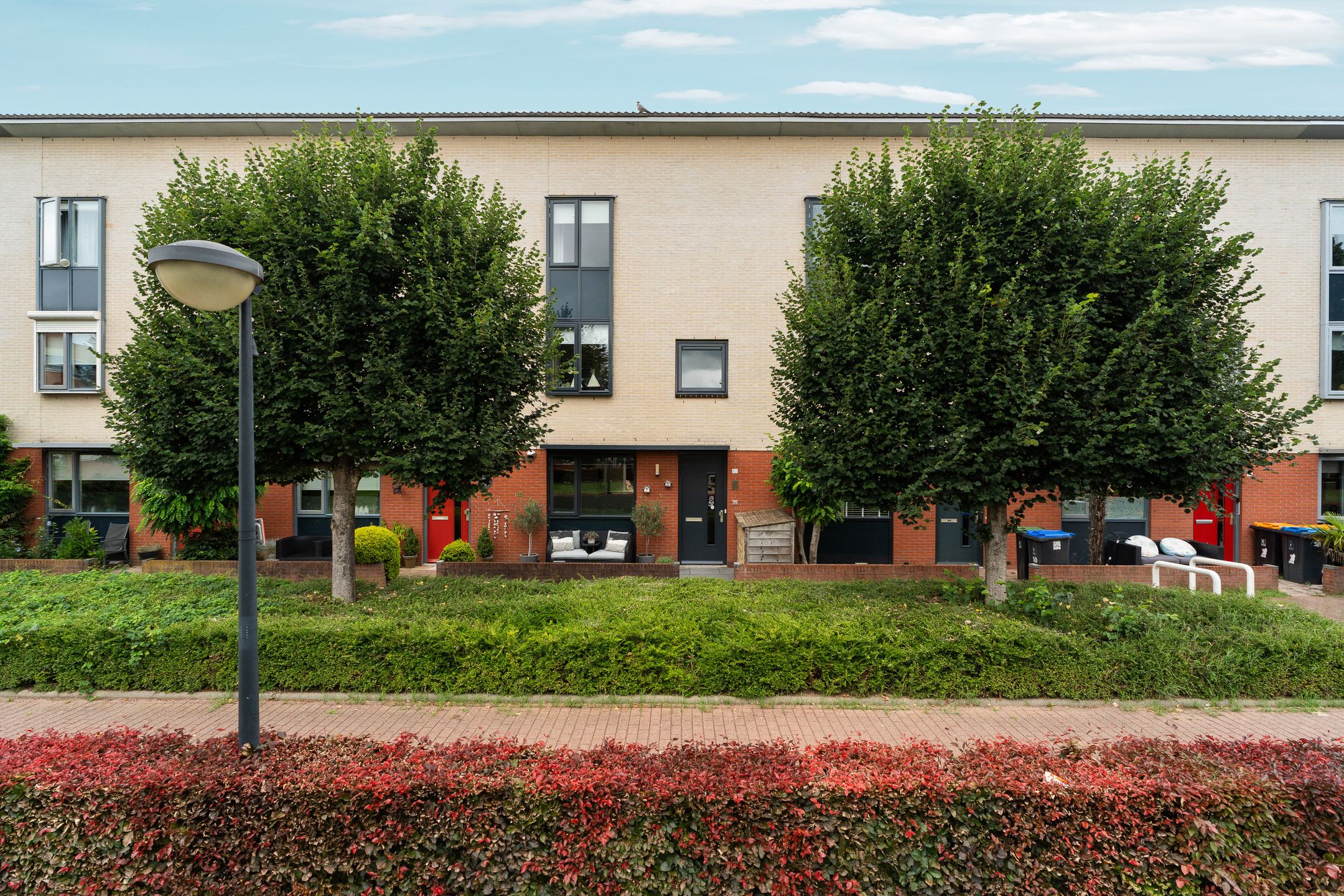 Alfred Mozerplein 52