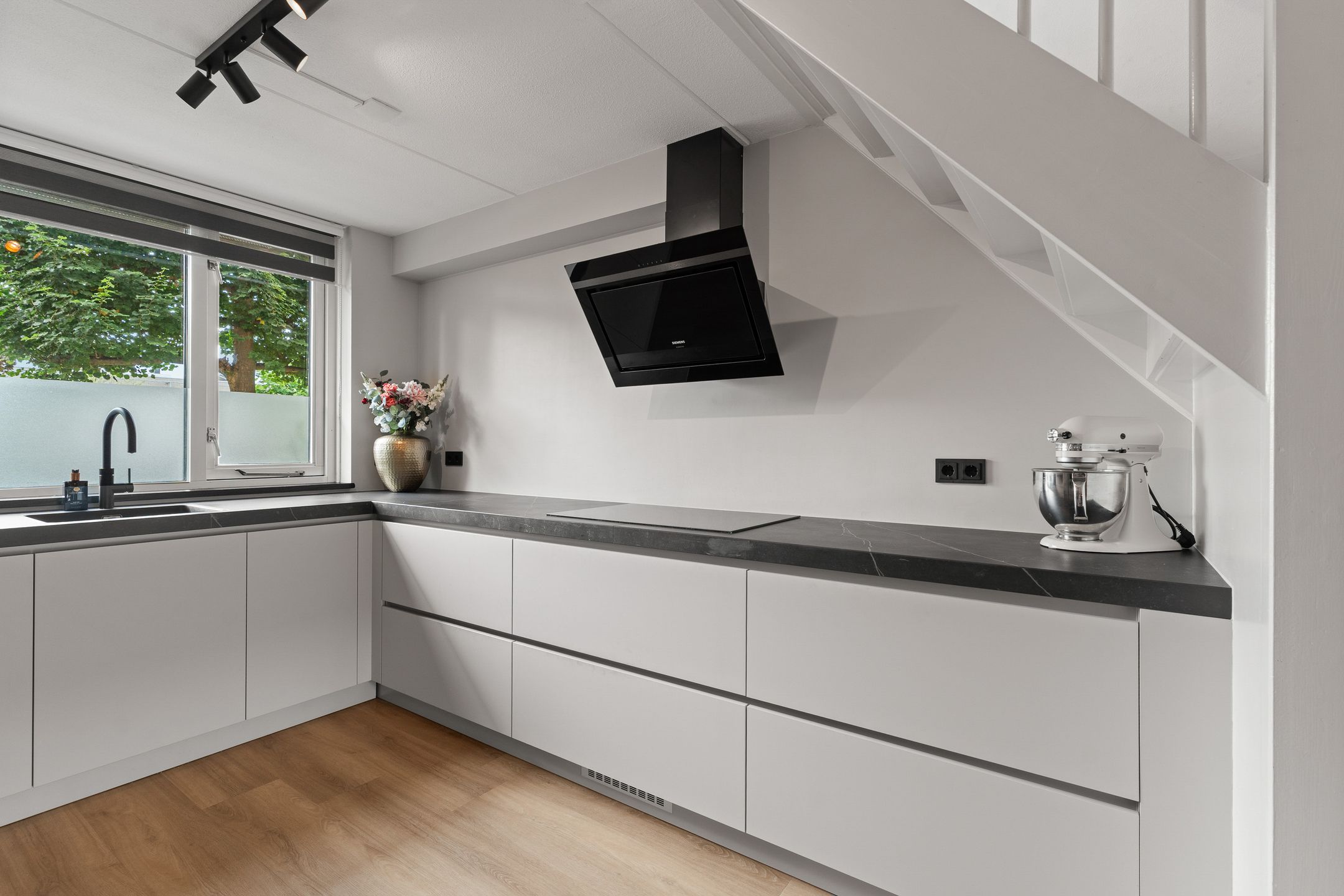 Foto 9 van Alfred Mozerplein 52