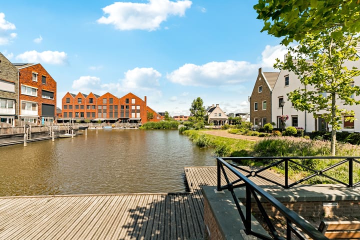 Foto 63 van Jean Perrinstraat 15