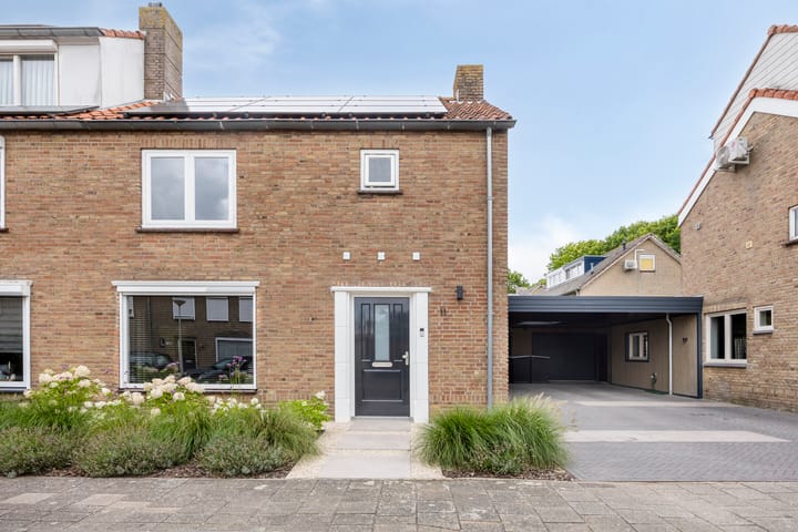 Foto 30 van Margrietlaan 11