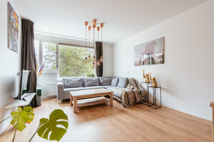 Foto 2 van Menadostraat 13-D