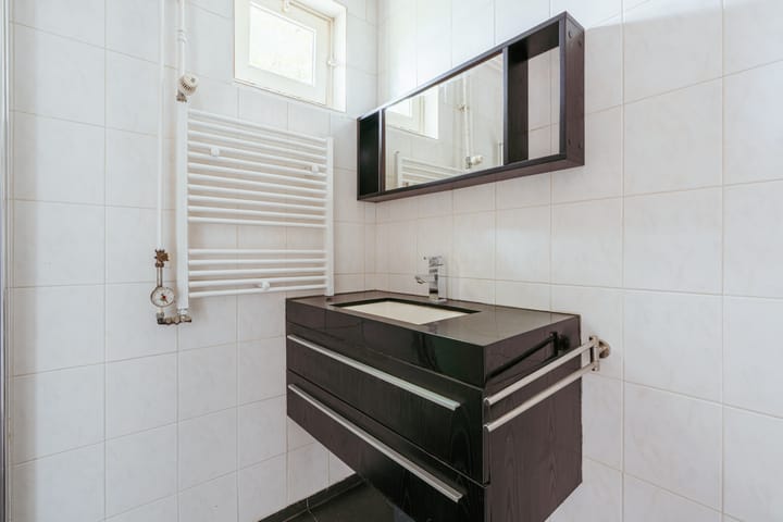 Foto 19 van Menadostraat 13-D