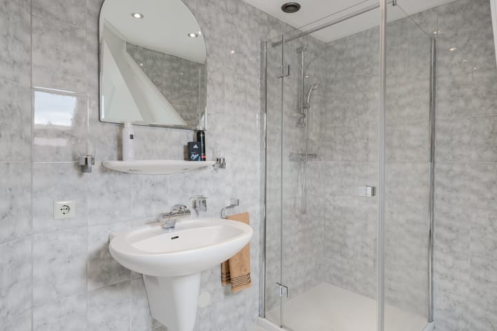 Foto 25 van Gentiaan 6