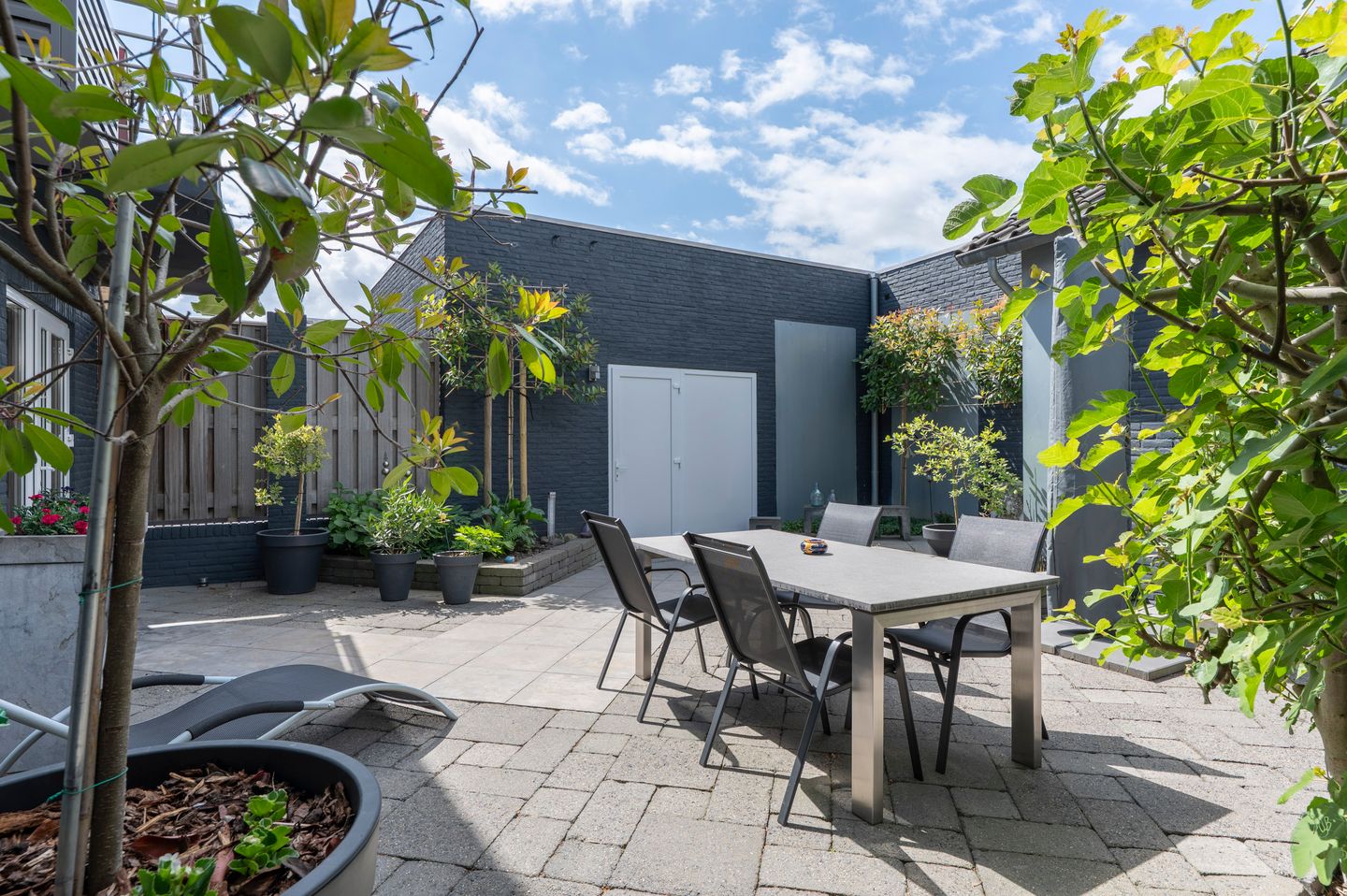 Photo 25 of Conventuelenstraat 2