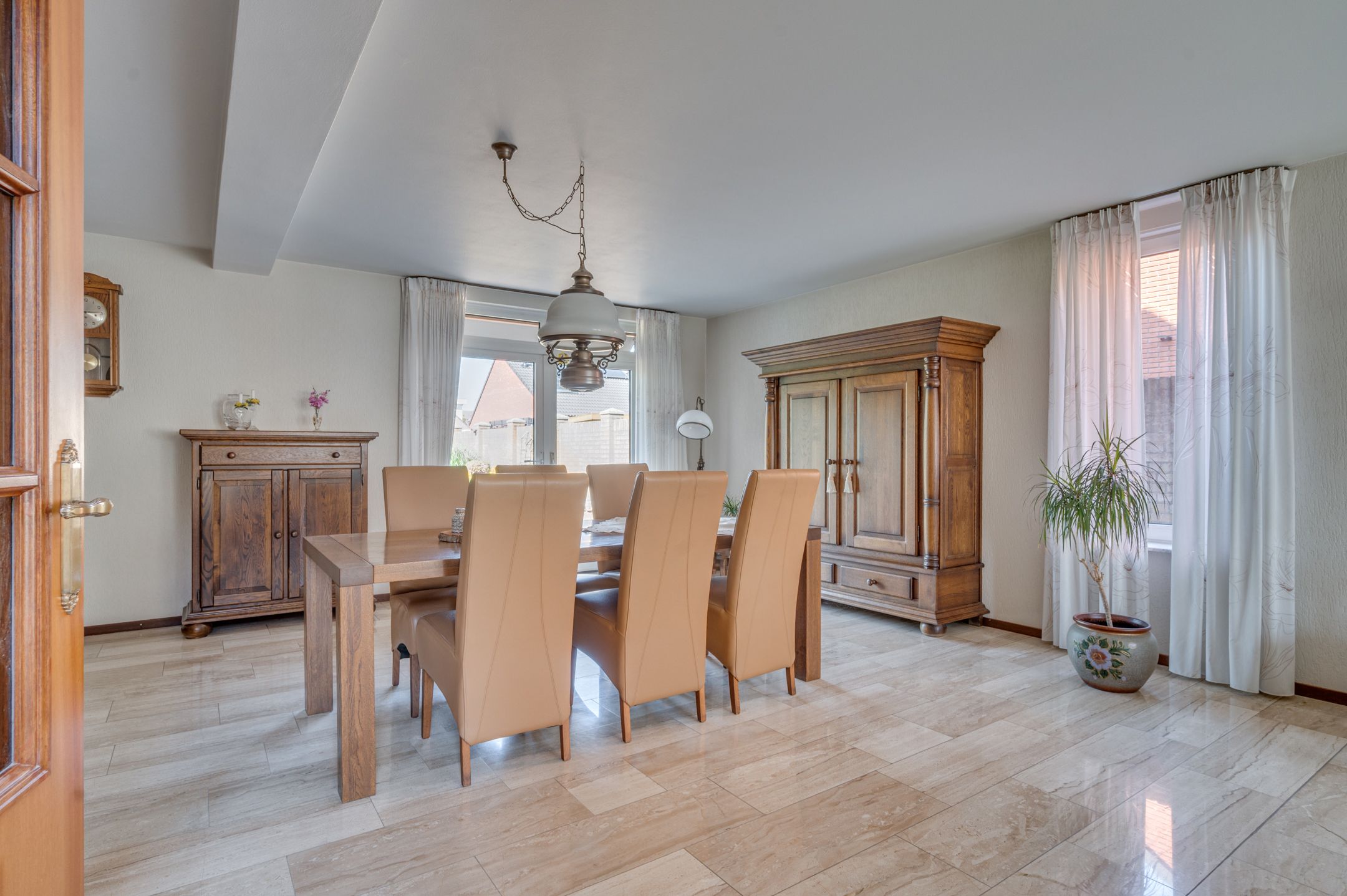 Photo 15 of Broekstraat 12