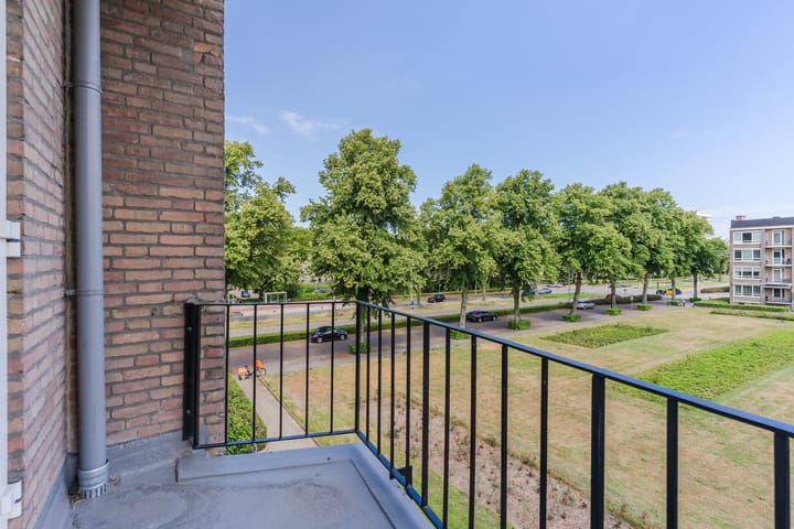 Photo 2 of Karel de Grotelaan 283