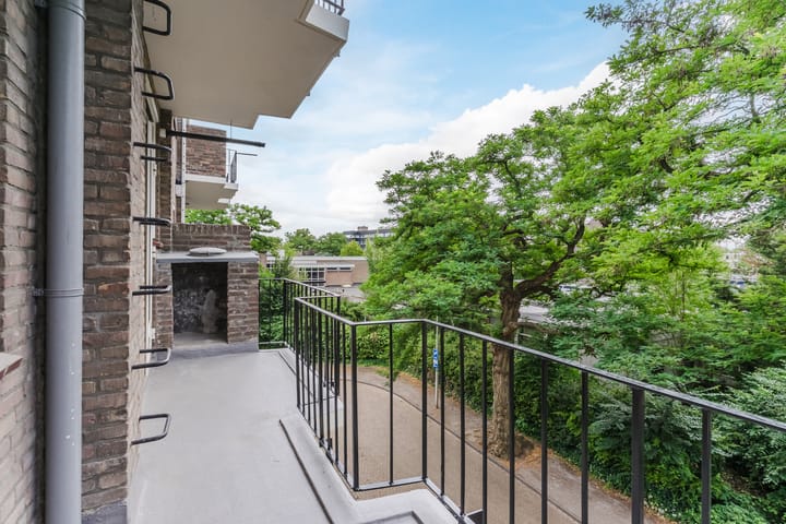 Photo 4 of Karel de Grotelaan 283