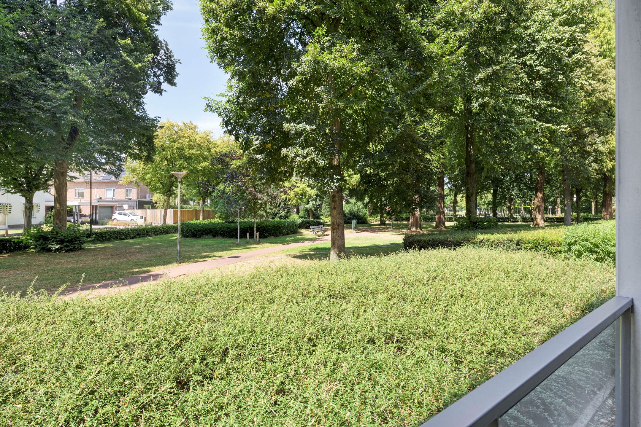 Foto 18 van Arnold van Rodelaan 7